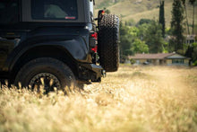 Cargar imagen en el visor de la galería, DV8 Offroad 2021+ Ford Bronco Competition Series Rear Bumper