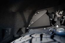 Cargar imagen en el visor de la galería, DV8 Offroad 22-23 Toyota Tundra + Sequoia Inner Fender Liners