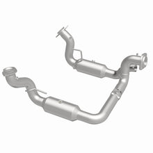 Cargar imagen en el visor de la galería, Magnaflow 20-22 Ford F-250 SD Single Underbody Direct Fit Cat Converter