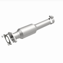 Cargar imagen en el visor de la galería, Magnaflow 09-11 Buick Lucerne Rear Underbody 3.9L Direct Fit Catalytic Converter