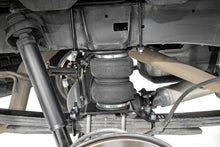 Cargar imagen en el visor de la galería, Air Spring Kit w/compressor Wireless Controller 0-6 Inch Lifts Toyota Tundra (07-21) Rough Country