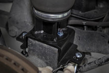 Load image into Gallery viewer, Air Spring Kit w/compressor Wireless Controller Ram 2500 2WD (2014-2026) Rough Country