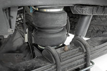 Load image into Gallery viewer, Air Spring Kit w/compressor Wireless Controller Ford F-250/F-350 Super Duty (17-26) Rough Country