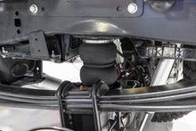 Load image into Gallery viewer, Air Spring Kit w/compressor Wireless Controller Ford F-250/F-350 Super Duty (17-26) Rough Country