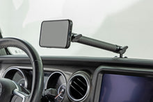 Cargar imagen en el visor de la galería, Dash Mount 8 Inch Mount Kit Jeep Gladiator JT/Wrangler JL 4WD (2018-2026) Rough Country