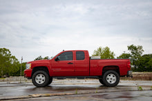 Cargar imagen en el visor de la galería, 5 Inch Lift Kit M1 Silverado/Sierra 1500 2WD (2007-2013) Rough Country