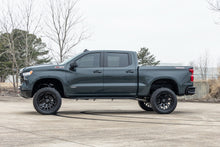 Cargar imagen en el visor de la galería, 4 Inch Lift Kit AT4/Trailboss M1/M1 Silverado/Sierra 1500 (25-26) Rough Country