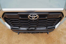 Cargar imagen en el visor de la galería, DV8 - 2022 Toyota Tundra Centric Series Front Bumper