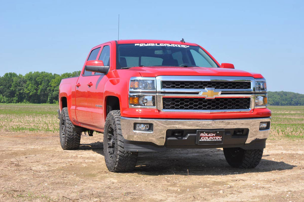 2.5 Inch Lift Kit Alu/Cast Steel M1 Strut Silverado/Sierra 1500 (07-18) Rough Country