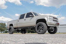 Cargar imagen en el visor de la galería, 6 Inch Lift Kit 8-Lug V2 Chevy 3/4-Ton Suburban/C2500/K2500 Truck/C3500/K3500 Truck (88-00) Rough Country