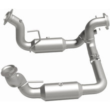 Cargar imagen en el visor de la galería, Magnaflow 20-22 Ford F-250 SD Single Underbody Direct Fit Cat Converter