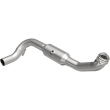 Cargar imagen en el visor de la galería, Magnaflow 05-06 Lincoln Navigator 5.4L Direct Fit Catalytic Converter - Passenger Side