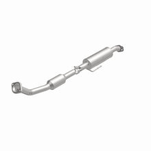 Cargar imagen en el visor de la galería, Magnaflow 2019 Toyota Corolla 2.0L Direct Fit Catalytic Converter
