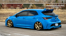 Cargar imagen en el visor de la galería, Air Lift Performance 19-23 Toyota Corolla 1.8L/2.0L FWD 4.5in Drop Rear Kit