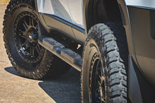 Load image into Gallery viewer, Oval Nerf Steps Black Toyota Land Cruiser 4WD (2024-2026) Rough Country