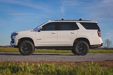 Cargar imagen en el visor de la galería, 3.5 Inch Lift Kit OE Air Ride Chevy Tahoe 4WD (2021-2026) Rough Country