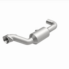 Cargar imagen en el visor de la galería, Magnaflow 18-21 Ford Expedition Left Underbody 3.5L Direct Fit Catalytic Converter