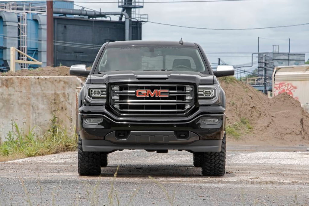 3.5 Inch Lift Kit UCA M1 Struts Red Silverado/Sierra 1500 (07-13) Rough Country