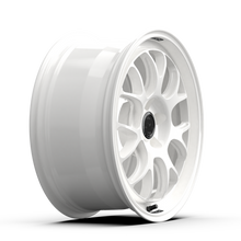 Cargar imagen en el visor de la galería, fifteen52 Apex RSR 18x9.5 5x114.3 38mm ET 73.1mm Center Bore Rally White