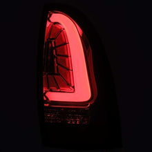 Cargar imagen en el visor de la galería, User 2