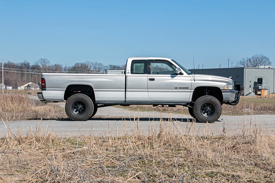 3 Inch Lift Kit M1 Ram 2500 4WD (1994-2002) Rough Country