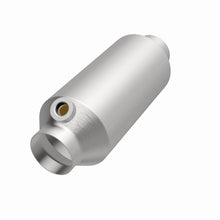 Cargar imagen en el visor de la galería, Magnaflow Universal Carb Compliant 2.25in Catalytic Converter