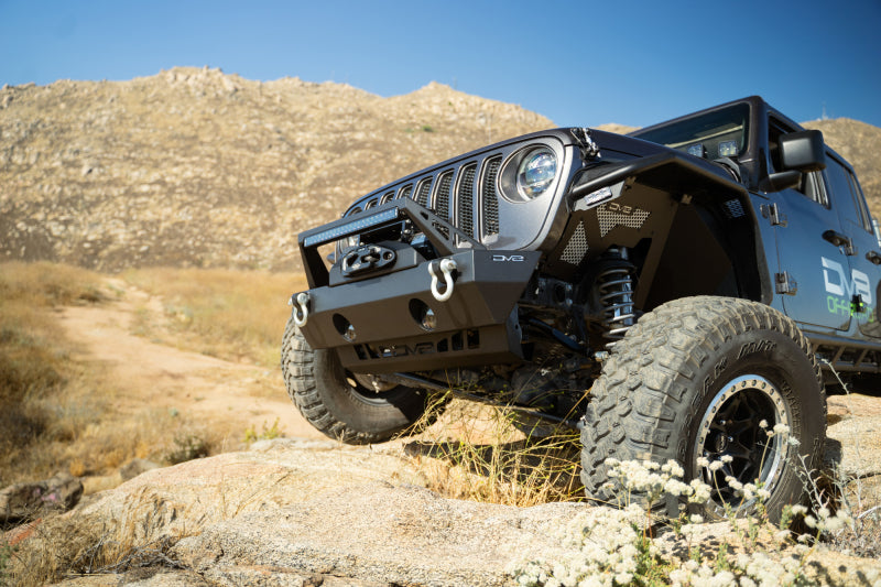 DV8 Offroad 18-23 Jeep Wrangler JL/JT Parachoques delantero Barra estabilizadora Desconexión Placa de deslizamiento del motor