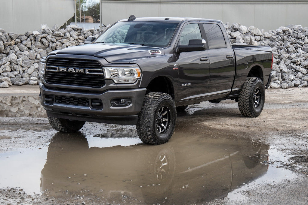 2.5 Inch Leveling Kit RR Coil M1 Ram 2500 (14-26)/3500 (13-26) Rough Country
