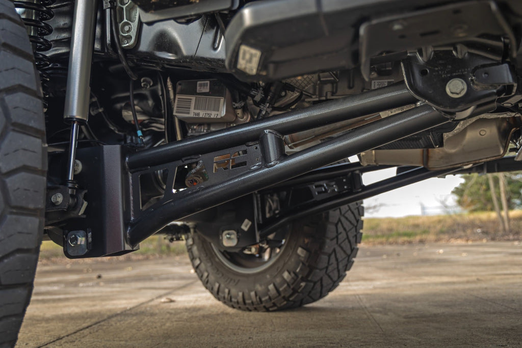 4.5 Inch Lift Kit Radius Arm Diesel M1 Ford F-250/F-350 Super Duty (23-26) Rough Country