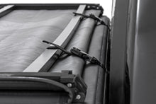 Cargar imagen en el visor de la galería, Soft Tri-Fold Bed Cover 5 Foot Bed Chevy/GMC Canyon/Colorado 2WD/4WD (23-26) Rough Country