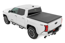 Cargar imagen en el visor de la galería, Soft Tri-Fold Bed Cover 5 Foot Bed Dbl Cab Toyota Tacoma 2WD/4WD (24-26) Rough Country