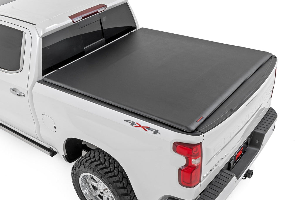 Soft Roll Up Bed Cover 5 Foot 10 Inch Bed Chevy/GMC Sierra 1500 (19-26)/Silverado 1500 (19-26) Rough Country