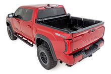 Cargar imagen en el visor de la galería, Soft Roll Up Bed Cover 6 Foot 7 Inch Bed Toyota Tundra 2WD/4WD (2022-2026) Rough Country