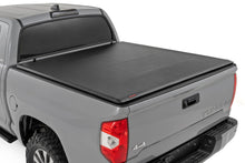 Cargar imagen en el visor de la galería, Soft Roll Up Bed Cover 6 Foot 7 Bed Toyota Tundra 2WD/4WD (2007-2021) Rough Country