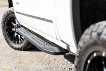 Load image into Gallery viewer, RPT2 Running Boards Crew Cab Silverado/Sierra 1500/2500HD/3500HD (07-18 &amp; Classic) Rough Country