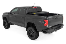 Load image into Gallery viewer, Hard Low Profile Bed Cover 5 Foot Bed Chevy/GMC Canyon/Colorado (15-26) Rough Country