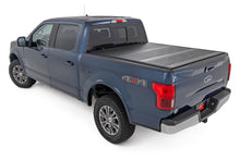 Cargar imagen en el visor de la galería, Hard Low Profile Bed Cover 5 Foot 7 Inch Bed Ford F-150 (15-20)/Raptor (17-20) Rough Country
