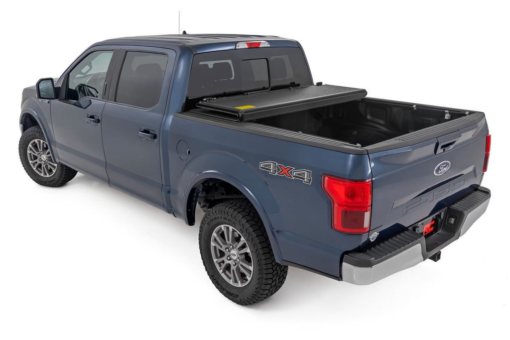 Hard Low Profile Bed Cover 5 Foot 7 Inch Bed Ford F-150 (15-20)/Raptor (17-20) Rough Country