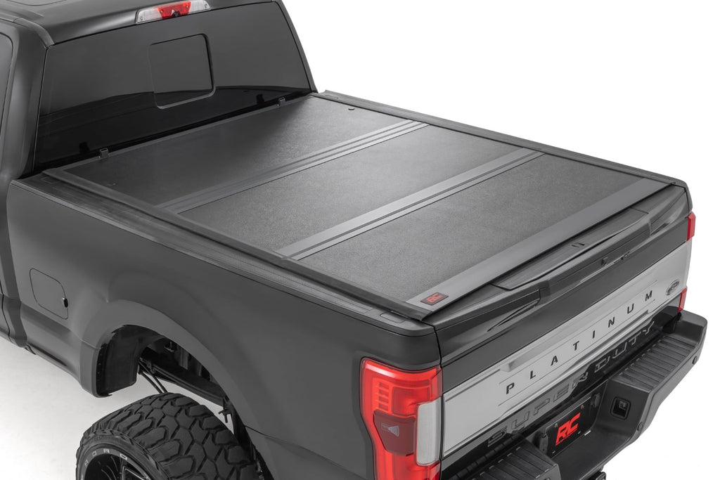 Hard Low Profile Bed Cover 6 Foot 10 Inch Bed Ford F-250/F-350 Super Duty (17-26) Rough Country