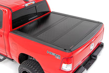 Cargar imagen en el visor de la galería, Hard Low Profile Bed Cover 6 Foot 4 Inch No Rambox Ram 1500 (19-23)/1500 TRX (21-23) Rough Country