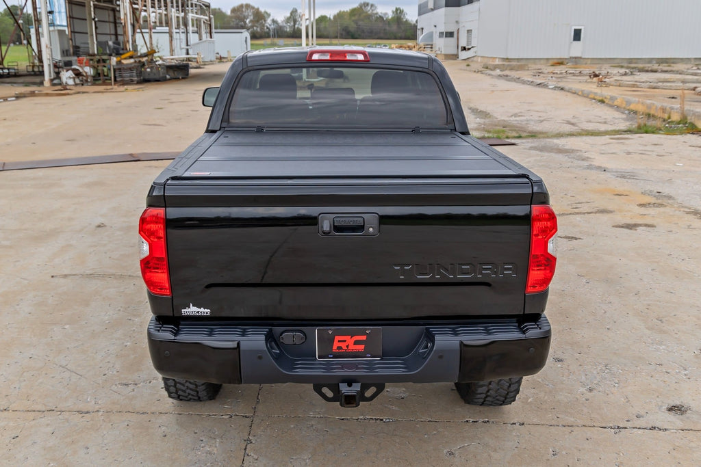 Hard Low Profile Bed Cover 5 Foot 7 Inch Bed Toyota Tundra 2WD/4WD (2007-2021) Rough Country