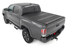 Cargar imagen en el visor de la galería, Hard Low Profile Bed Cover 5 Foot Bed Toyota Tacoma 2WD/4WD (2016-2023) Rough Country