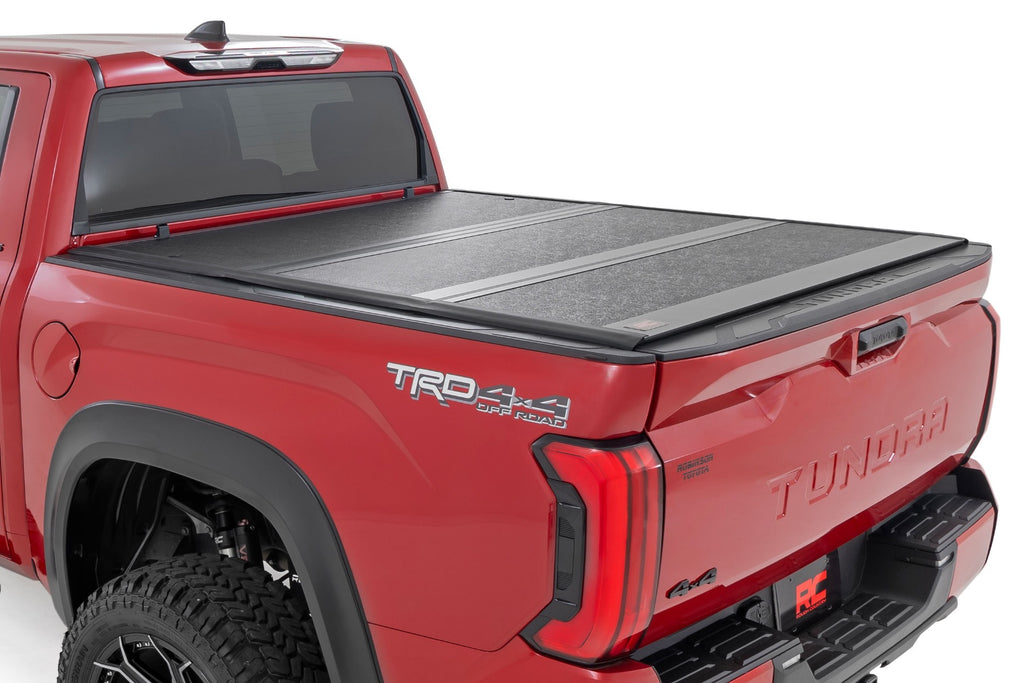 Hard Low Profile Bed Cover 5 Foot 7 Inch Bed Cargo Mgmt Toyota Tundra (22-26) Rough Country