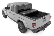 Load image into Gallery viewer, Hard Low Profile Bed Cover 5 Foot Bed Jeep Gladiator JT 4WD (2020-2025) Rough Country