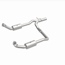 Cargar imagen en el visor de la galería, Magnaflow 09-13 Ford E-350 Super Duty V10 6.8 OEM Underbody Direct Fit Catalytic Converter