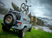 Cargar imagen en el visor de la galería, 07-18 Wrangler JK Alpha HD Hinged Spare Tire Carrier &amp; Adjustable Spare Tire Mount Kit 5x5 Inch TeraFlex