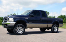 Load image into Gallery viewer, 2.5 Inch Leveling Kit Leaf Spring Ford F-250/F-350 Super Duty 4WD (99-04) Rough Country