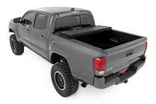 Cargar imagen en el visor de la galería, Hard Tri-Fold Flip Up Bed Cover 6 Foot Bed Toyota Tacoma 2WD/4WD (2016-2023) Rough Country