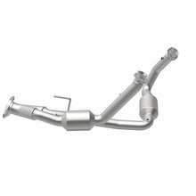Cargar imagen en el visor de la galería, Magnaflow 05-06 Jeep Grand Cherokee 5.7L Direct Fit Catalytic Converter