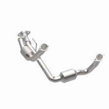 Cargar imagen en el visor de la galería, Magnaflow 05-06 Jeep Grand Cherokee 5.7L Direct Fit Catalytic Converter